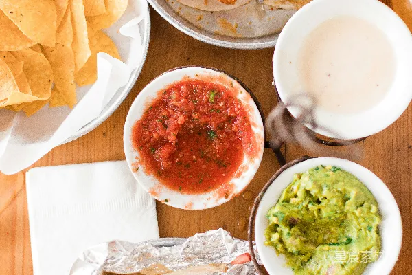 高清摄影 Nachos 配以 guacamole 和 tacos