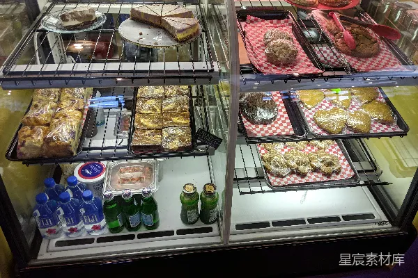 高清摄影 黑色框架商用冰箱