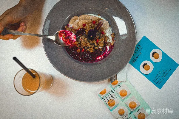 高清摄影 一碗麦片和一杯橙汁