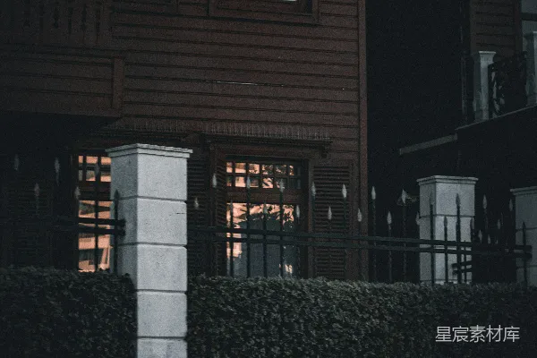 高清摄影 一座带有大门的建筑