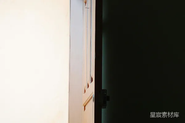 高清摄影 黑白墙壁壁灯