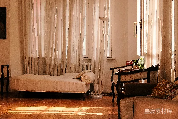 高清摄影 白棕色窗帘