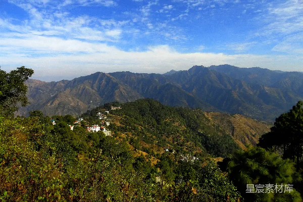 高清摄影 蓝天下的青山
