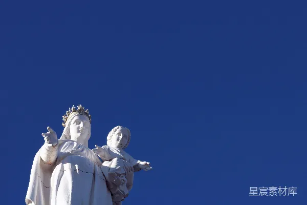 高清摄影 女人和男孩雕像