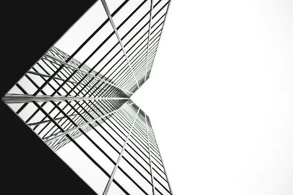 高清摄影 低角度拍摄的玻璃幕墙建筑照片