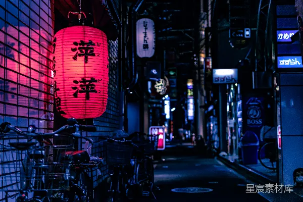 高清摄影 城市夜景中的日本灯笼与自行车