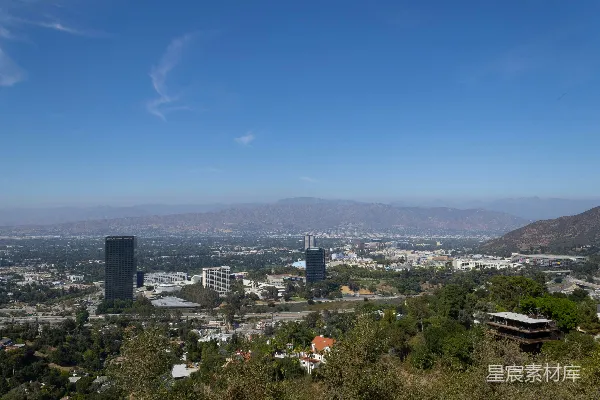 高清摄影 从山上俯瞰城市的全景