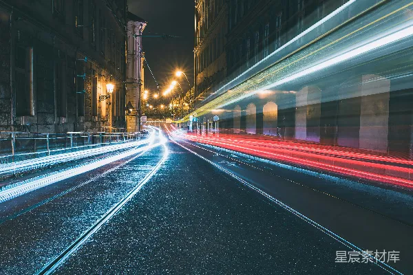 高清摄影 夜景中车辆行驶的延时摄影