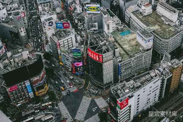 高清摄影 一座城市鸟瞰图，有许多高大建筑物。