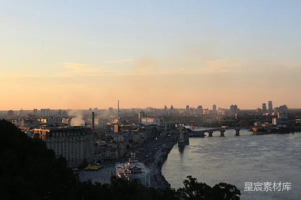 高清摄影 夕阳下城市和河流的景色