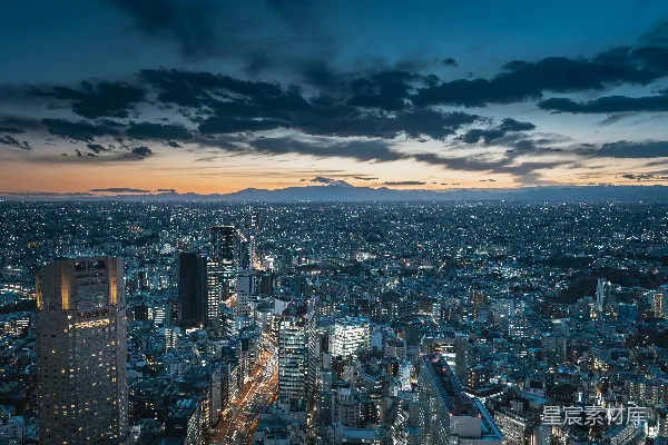 高清摄影 黄昏时分灯火辉煌的城市全景