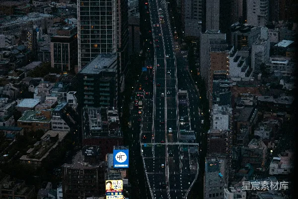 高清摄影 黄昏时分的城市高速公路俯瞰图