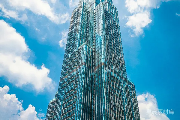 高清摄影 蓝天白天拍摄的高楼建筑低角度照片