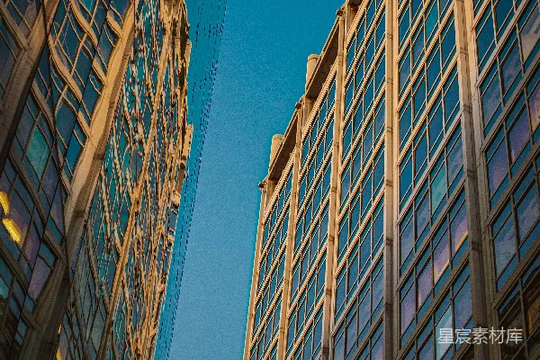 高清摄影 白色和蓝色的混凝土建筑