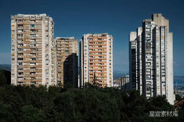 高清摄影 一排并排矗立的高楼。