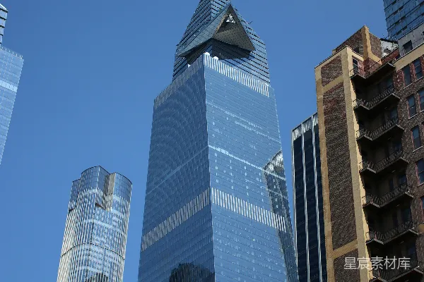 高清摄影 一座城市里的一组高楼大厦