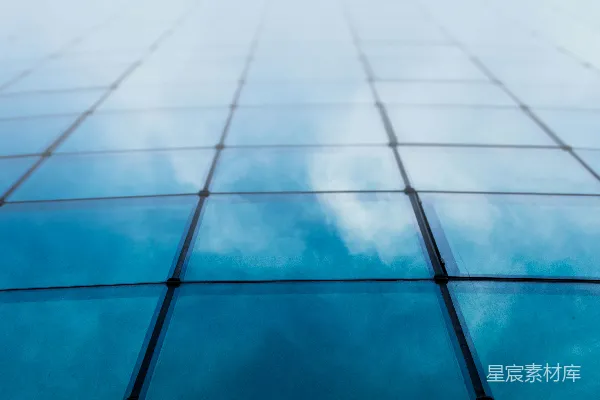 高清摄影 建筑物玻璃中的天空倒影