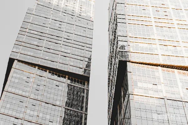 高清摄影 黑白玻璃外墙的高层建筑