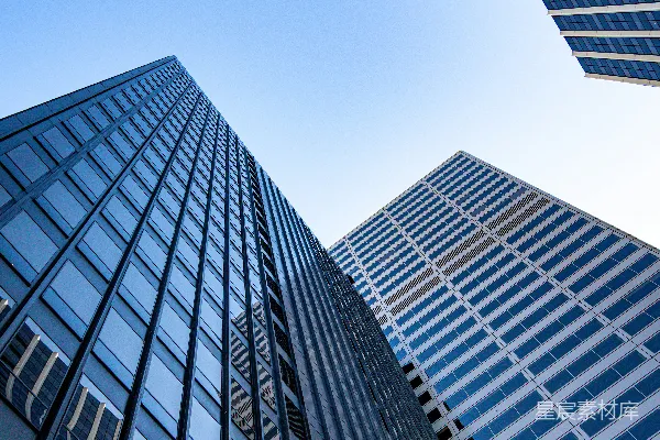 高清摄影 仰望着城市中的高楼建筑