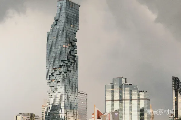 高清摄影 一座非常高的大楼高耸在城市之上。