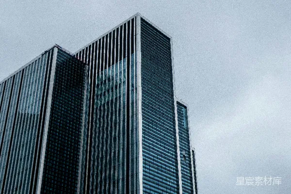 高清摄影 一座非常高大的建筑，背景是天空。