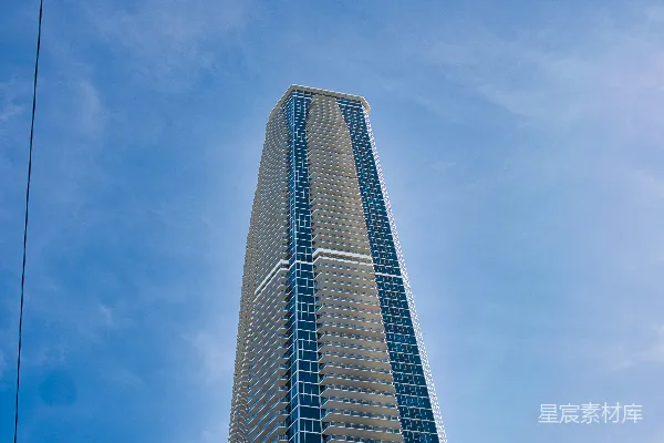 高清摄影 白色和蓝色的高层建筑