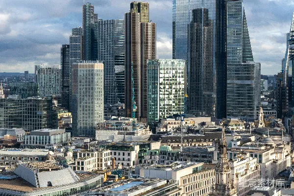高清摄影 从一栋楼的顶部俯瞰伦敦市的景色