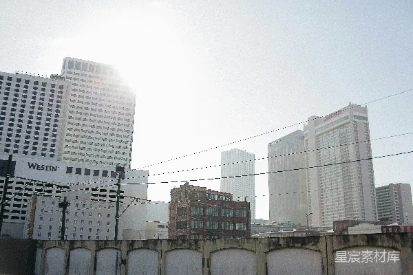 高清摄影 威斯汀大楼靠近高层和中高层建筑。
