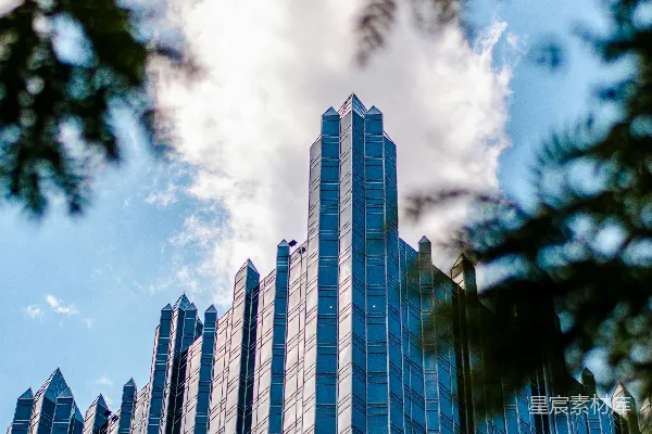高清摄影 低角度拍摄的高层建筑照片