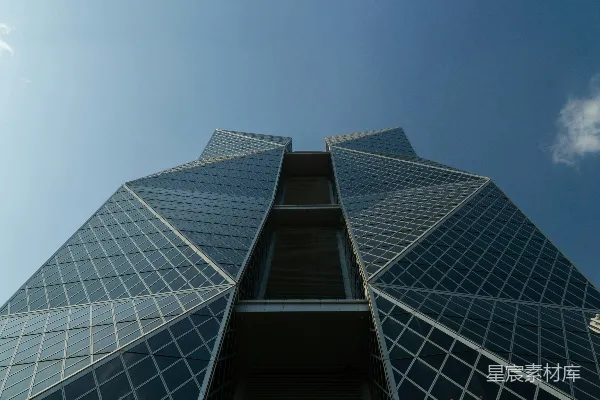 高清摄影 低角度拍摄的灰色混凝土建筑