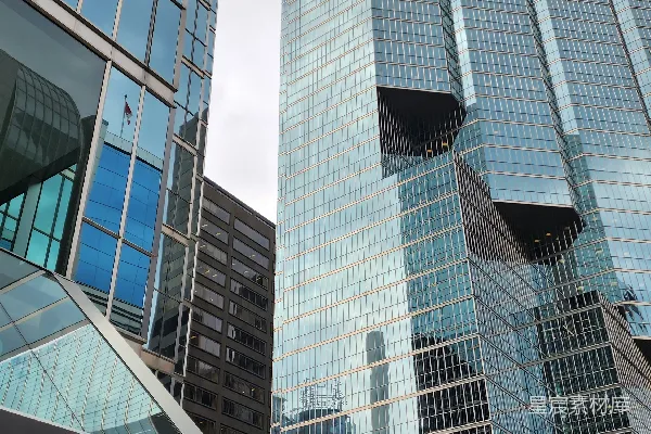 高清摄影 几栋高大的建筑并排矗立着。