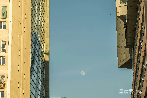 高清摄影 一幅城市全景图，可以看到高大的建筑物。