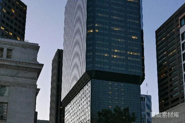 高清摄影 一座非常高的摩天大楼位于城市中央。
