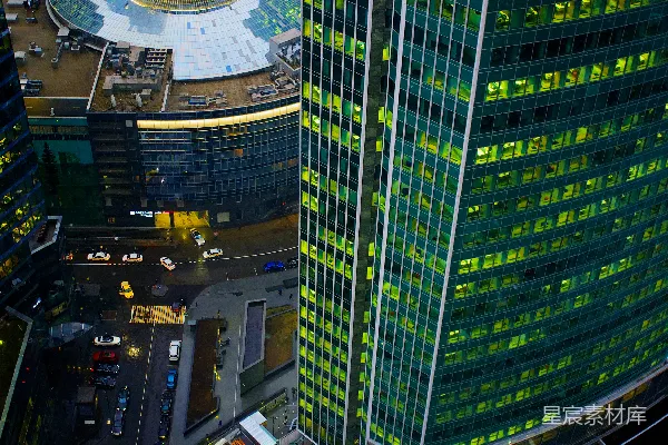 高清摄影 绿色和黑色的高层建筑