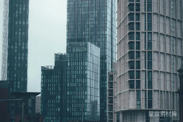高清摄影 一排并排矗立的高楼大厦。