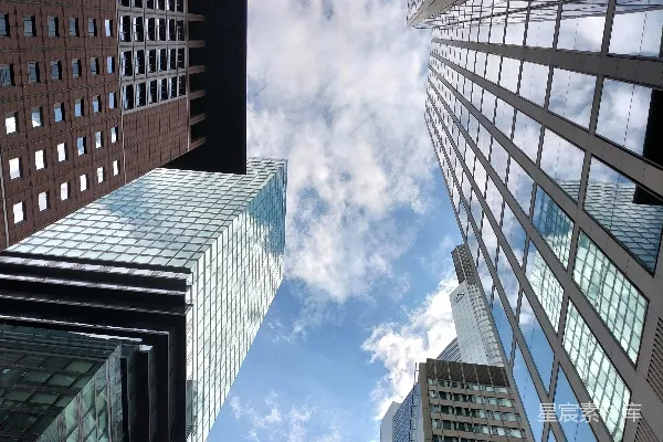 高清摄影 一组并排的高楼建筑