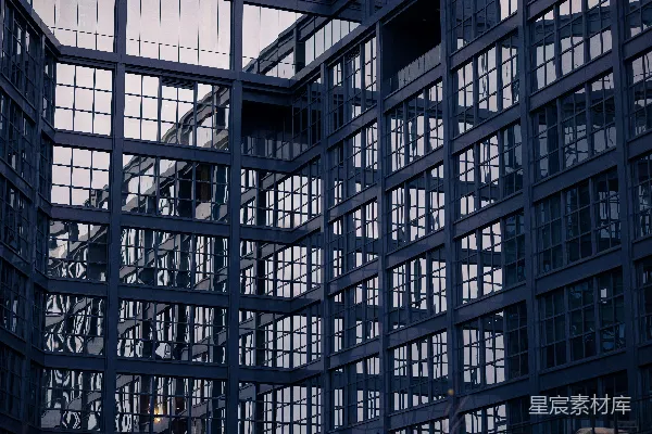 高清摄影 一座带钟表的大型建筑