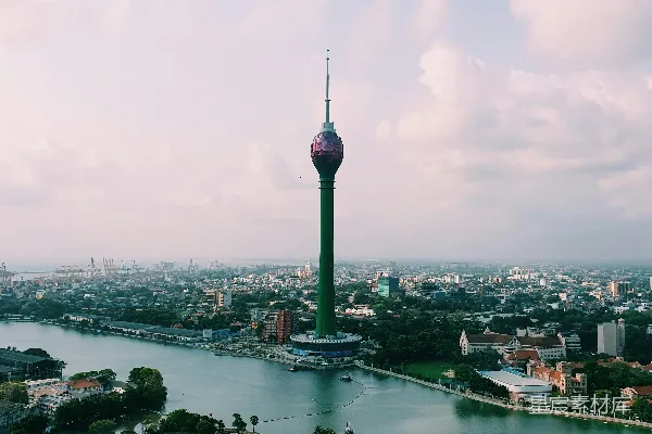 高清摄影 城市中的绿塔