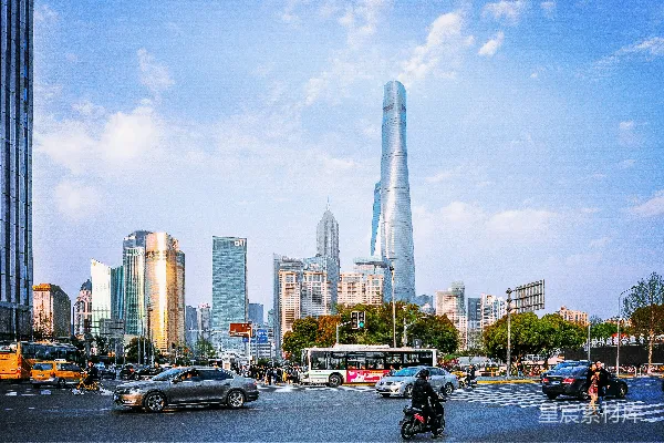高清摄影 白天，蓝天白云下的灰色混凝土建筑