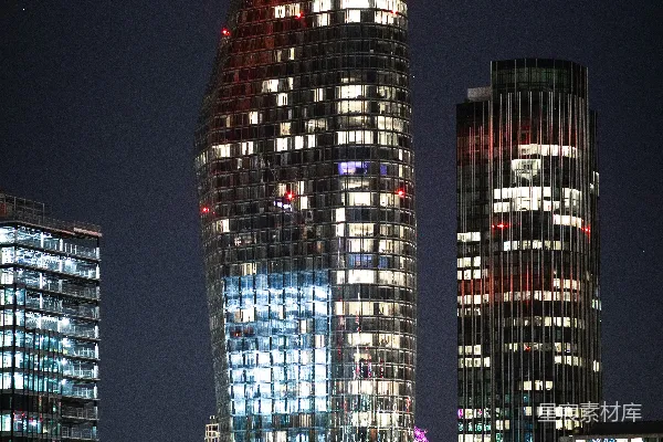 高清摄影 高层建筑在夜间