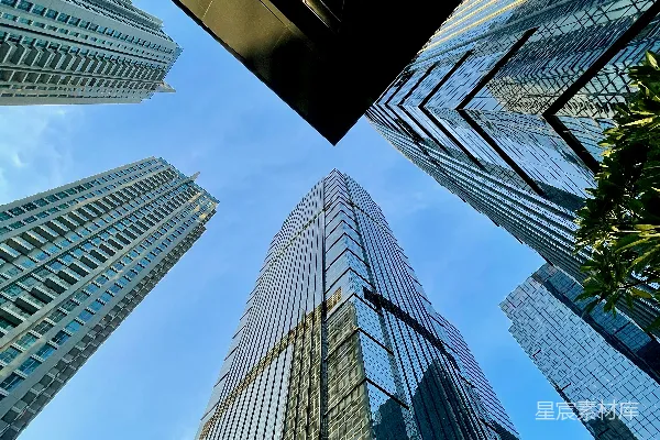 高清摄影 一座座高楼大厦高耸在城市之上。