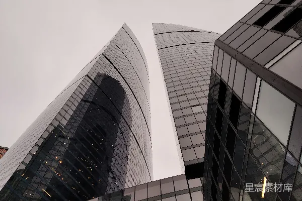 高清摄影 一座建筑物的低角度视图