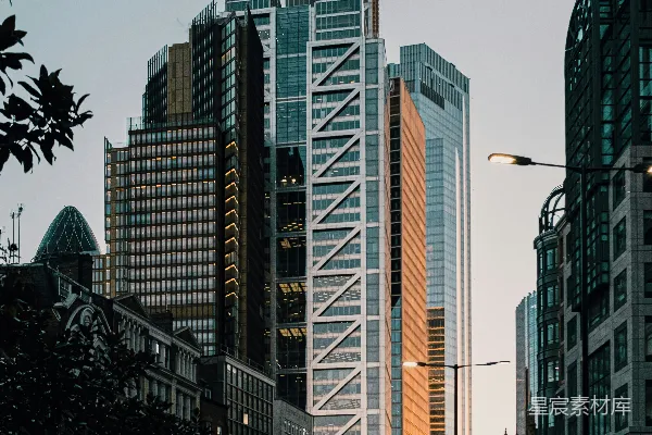 高清摄影 棕白相间的高层建筑
