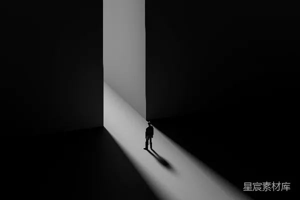 高清摄影 一个男人站在一束光下