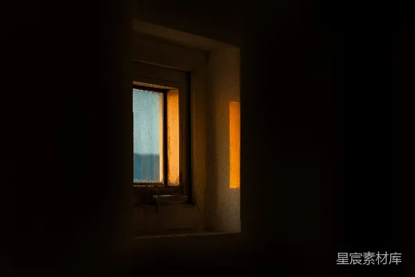 高清摄影 一扇能看到水体的窗户
