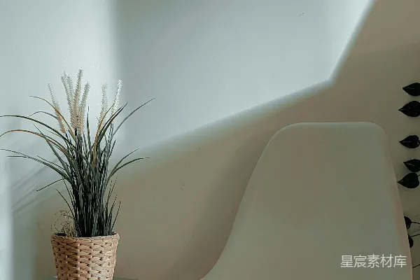 高清摄影 一把椅子和一张桌子
