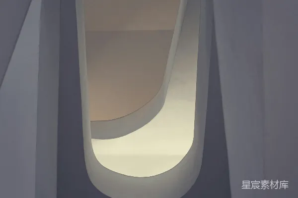 高清摄影 抽象的建筑形态创造出流畅、充满光线的空间。