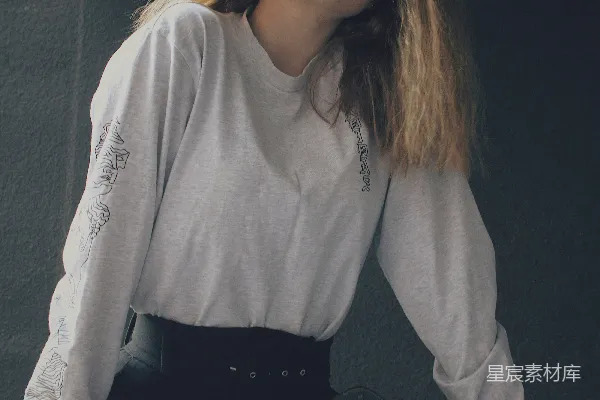 高清摄影 一头长发的女子