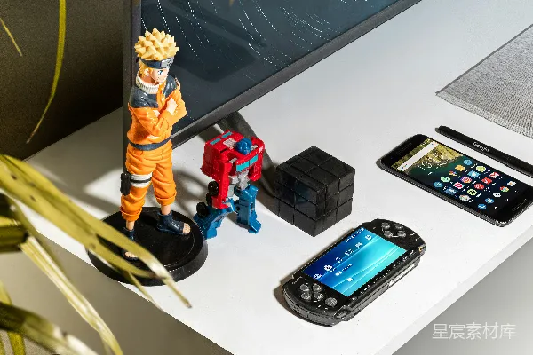 高清摄影 黑色的iPhone 4放在白色的桌子上