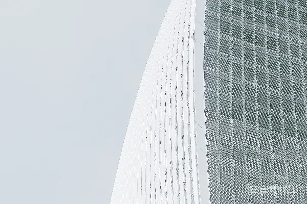 高清摄影 白天的白色混凝土高层建筑